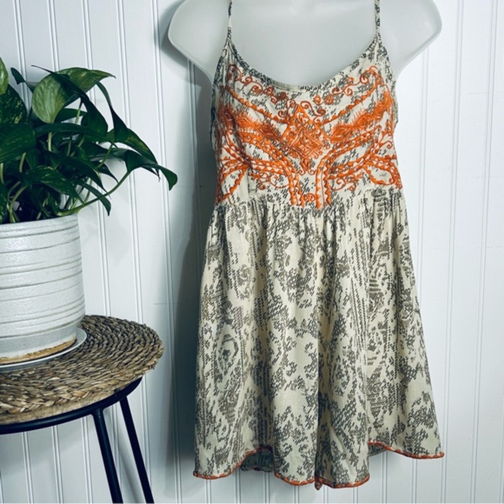 BRAZILIAN SHOWROOM IN HAWAII Loose Fit Spaghetti Strap Romper Size Med/Large